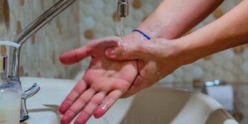 Cuidados no ambiente domiciliar e de trabalho evitam propagação de doenças virais