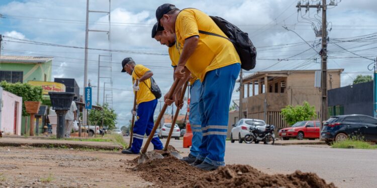 Prefeitura de Porto Velho inicia a Operação Cidade Limpa com foco na prevenção de alagações