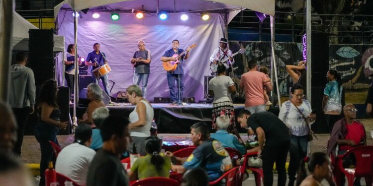 Show de fogos e apresentações musicais encerram comemorações do aniversário de Porto Velho