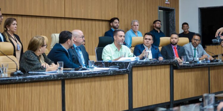 Prefeitura terá R$ 300 milhões para construir creches, escolas, unidades de saúde, asfalto e obras de saneamento