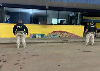 Em Ji-Paraná-RO, PRF realiza grande apreensão de drogas escondidas em caminhão