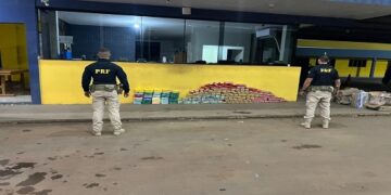 Em Ji-Paraná-RO, PRF realiza grande apreensão de drogas escondidas em caminhão
