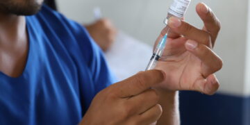 Governo de RO reforça importância da imunização; Espaço Saúde segue disponibilizando vacinas à população