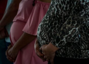 Lei assegura assistência integral à saúde mental e bucal de gestantes em Rondônia