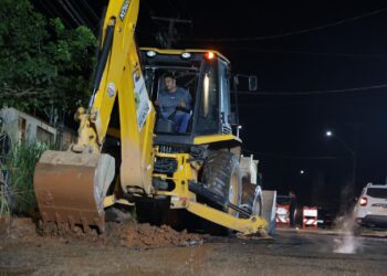 Prefeito acompanha início dos trabalhos noturnos da Operação Tapa-Buracos em Porto Velho
