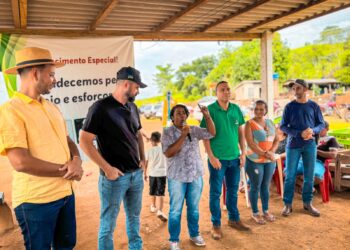 Deputado Nim Barroso entrega equipamentos agrícolas à Associação de Governador Jorge Teixeira