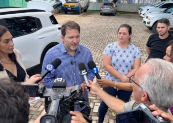 Deputado Alex Redano entrega veículo ao Conselho Tutelar de Ariquemes