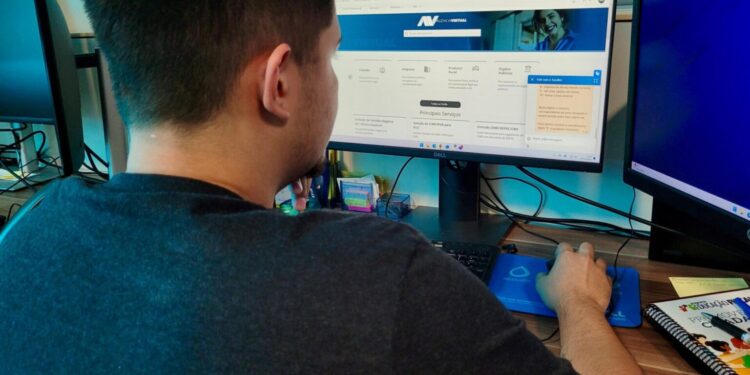Serafin e CIA: governo de RO oferece atendimento virtual para facilitar a procura de serviços fiscais
