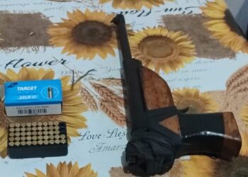 NOVO PLANO – POLÍCIA MILITAR APREENDE ARMA DE FOGO E CONDUZ HOMEM A UNISP