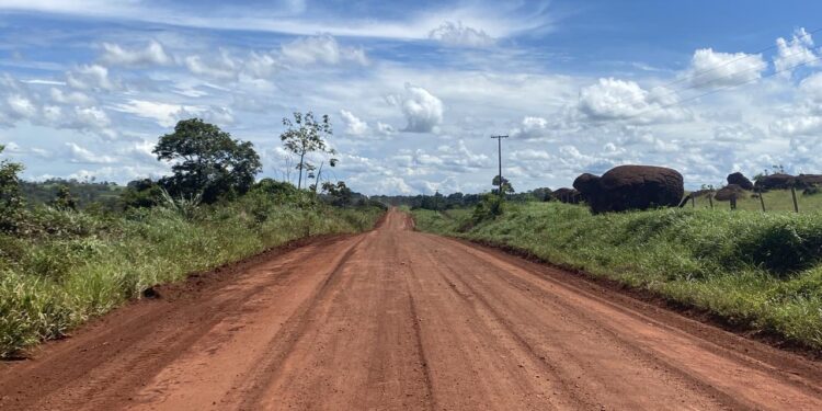 Manutenção e recuperação da Linha 208 em Rolim de Moura é concluída após solicitação do deputado Jean Oliveira