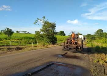 Governador Marcos Rocha atende indicação do deputado Jean Oliveira e recupera as rodovias 489 e 491 em São Felipe d’Oeste