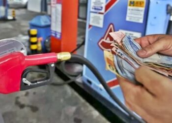 Preço médio da gasolina no Brasil alcança 2º maior valor em 15 anos e deixa motoristas preocupados