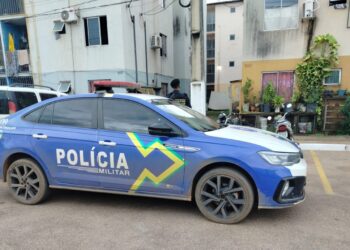 policiais militares do 1º Batalhão prenderam acusado de manter mulher e filho reféns