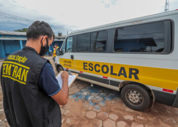 Motoristas que prestam serviço de transporte devem solicitar renovação da credencial