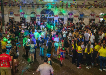 Baile Municipal e Curumim Folia abrem oficialmente o período momesco em Porto Velho