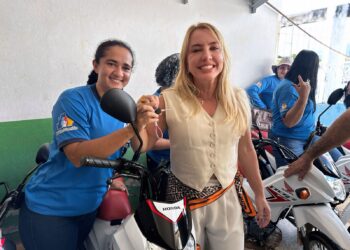 Ieda Chaves acompanha aplicação de emendas parlamentares durante agenda em Vale do Anari