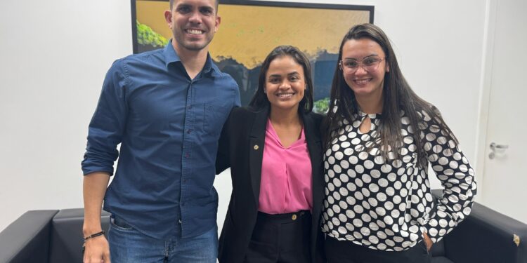 Deputada Dra. Taissa fortalece parceria com prefeito Lucas Nunes e vereadora Daiane dos Goiano de Primavera de Rondônia