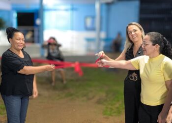 Cobertura no barracão da creche do Clube das Mães é feito com emenda da deputada Cláudia de Jesus, em Jaru