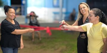 Cobertura no barracão da creche do Clube das Mães é feito com emenda da deputada Cláudia de Jesus, em Jaru