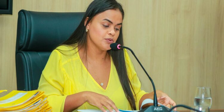 Deputada Dra. Taissa solicita contratação de médico legista para Polícia Civil de Machadinho do Oeste