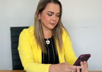 Após solicitação da deputada Cláudia de Jesus, governo revoga decreto sobre venda de combustíveis