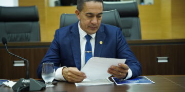 Deputado Eyder Brasil tem Voto de Louvor aprovado para policiais que combateram facção criminosa