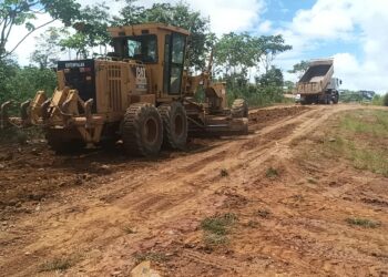 Governo atende pedido de Jean Oliveira e recupera trechos críticos da RO-135 entre Vila Marcão e Izidolândia
