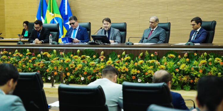 Assembleia Legislativa de Rondônia abre ano legislativo e destaca harmonia e união entre os poderes