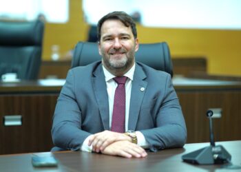 Presidente Alex Redano solicita equipamentos agrícolas para pequenos produtores de Pimenteiras do Oeste