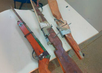 JI-PARANÁ – POLÍCIA MILITAR APREENDE ARMAS E ENTORPECENTES NO BAIRRO SÃO FRANCISCO