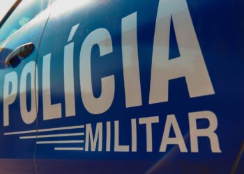 GUAJARÁ-MIRIM – POLÍCIA MILITAR RECUPERA TELEVISÃO ESCONDIDA EM MATAGAL APÓS DENÚNCIA ANÔNIMA