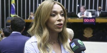 PEC que acaba com a escala de trabalho 6×1 é protocolada na Câmara