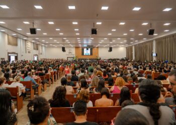 Durante evento, prefeito anuncia investimento de R$ 10 milhões na Educação