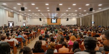 Durante evento, prefeito anuncia investimento de R$ 10 milhões na Educação