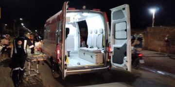 Mãe e filho ficam feridos após acidente é motorista fugiu sem socorrer as vítimas