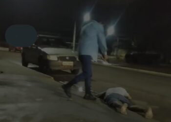 Homem é morto a tiros após discussão em via pública- VEJA O VÍDEO NO MOMENTO EM QUE A VÍTIMA É EXECUTADA