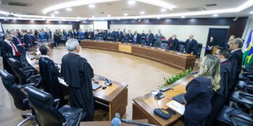 Prefeito prestigia abertura do Ano Judiciário no TJRO e reforça parceria institucional
