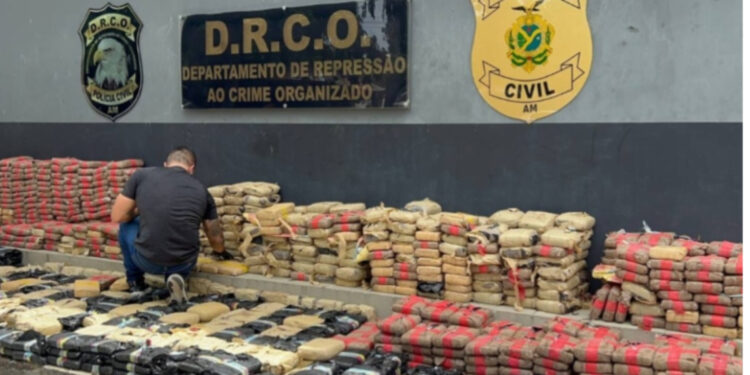 PC-AM apreende mais de 1 tonelada de drogas e causa prejuízo de R$ 20 milhões ao tráfico-VEJA O VÍDEO