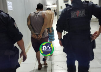 BPTAR: Dupla é conduzida a central de polícia com moto roubada