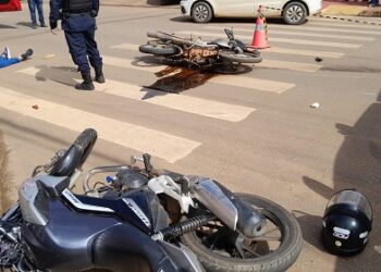 GRAVE: Duas motocicletas colidem e deixa uma vitima em estado grave