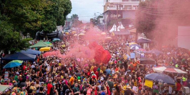 Secretaria de Saúde realiza ações preventivas no Carnaval 2025