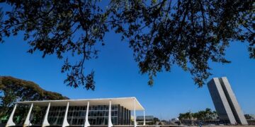 STF nega pedido do ex-presidente Jair Bolsonaro para aumentar prazo de resposta à denúncia