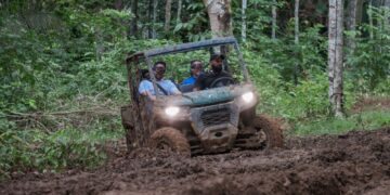 Prefeito Léo Moraes visita Parque Natural e destaca importância do Safari Ecológico para o lazer e o meio ambiente
