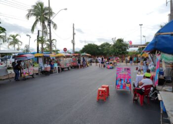 Prefeitura lança chamamento público para ambulantes trabalharem no carnaval 2025