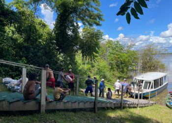Em apoio ao MAB, Prefeitura de Porto Velho conclui entrega de cestas de alimentos na reserva do Lago do Cuniã