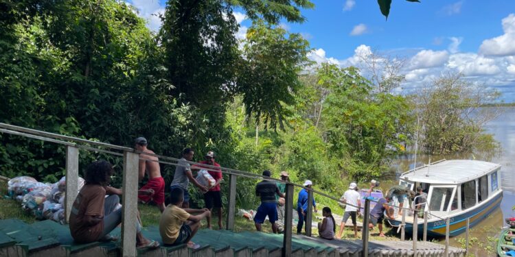 Em apoio ao MAB, Prefeitura de Porto Velho conclui entrega de cestas de alimentos na reserva do Lago do Cuniã
