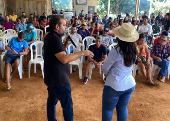 Laerte Gomes entrega implementos agrícolas e anuncia destinação de mais de R$ 1,5 milhão para associações de Nova Brasilândia D’Oeste