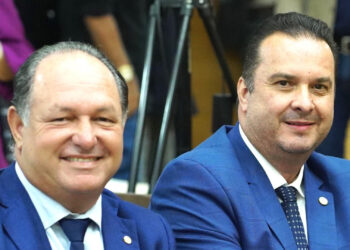 Deputados Pedro Fernandes e Dr. Luís do Hospital comemoram inovação na emissão da Guia de Trânsito Animal para equídeos em Rondônia