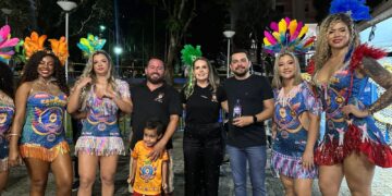 Banda do Vai Quem Quer ganha rótulo especial em garrafas de água mineral em 2025