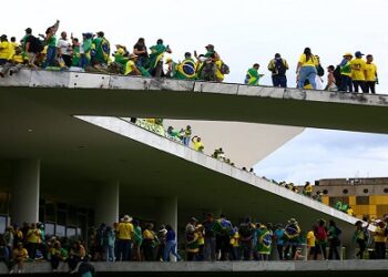 Senadores divergem sobre anistia aos presos do 8 de janeiro